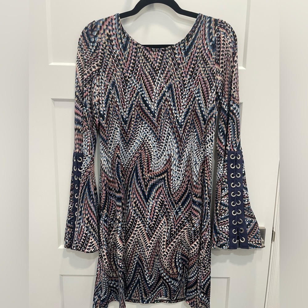 Ariella dress. Size L.